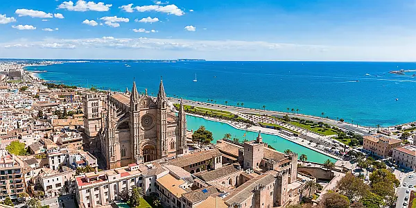 Spanien
